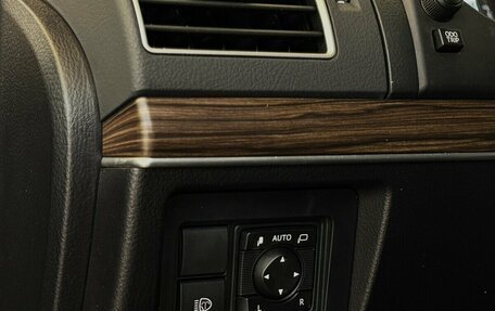Toyota Land Cruiser Prado 150 рестайлинг 2, 2019 год, 4 175 000 рублей, 9 фотография