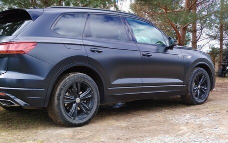 Volkswagen Touareg III, 2022 год, 9 000 000 рублей, 9 фотография