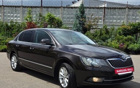 Skoda Superb III рестайлинг, 2013 год, 1 350 000 рублей, 10 фотография