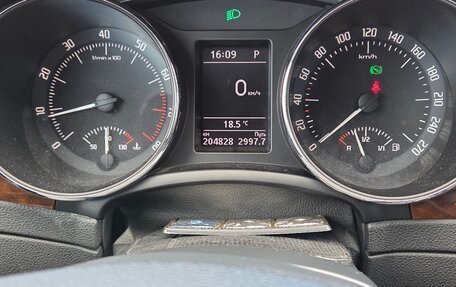 Skoda Superb III рестайлинг, 2013 год, 1 350 000 рублей, 17 фотография