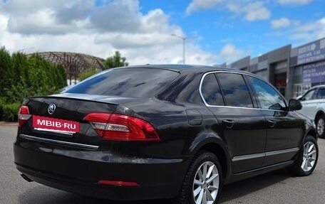 Skoda Superb III рестайлинг, 2013 год, 1 350 000 рублей, 5 фотография