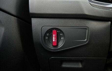 Volkswagen Tiguan II, 2017 год, 2 670 000 рублей, 13 фотография