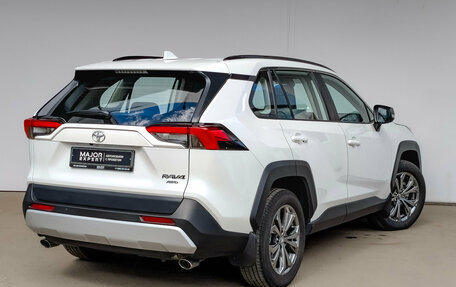 Toyota RAV4, 2024 год, 4 000 000 рублей, 5 фотография