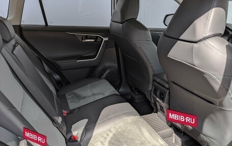 Toyota RAV4, 2024 год, 4 000 000 рублей, 18 фотография