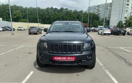 Jeep Grand Cherokee, 2011 год, 1 350 000 рублей, 2 фотография