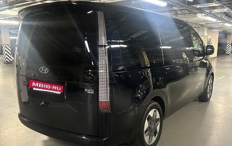 Hyundai Staria, 2021 год, 4 300 000 рублей, 4 фотография