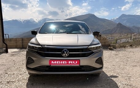 Volkswagen Polo VI (EU Market), 2021 год, 1 430 000 рублей, 2 фотография