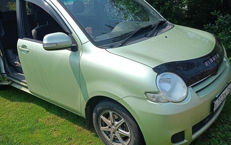 Toyota Sienta I, 2008 год, 595 000 рублей, 10 фотография