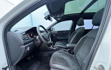 Volkswagen T-Roc I, 2022 год, 1 690 017 рублей, 7 фотография