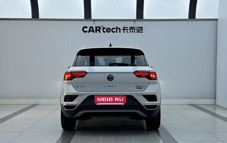 Volkswagen T-Roc I, 2022 год, 1 690 017 рублей, 4 фотография