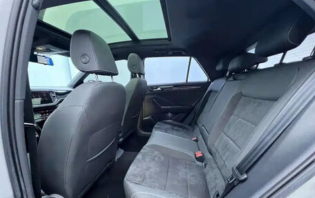 Volkswagen T-Roc I, 2022 год, 1 690 017 рублей, 17 фотография