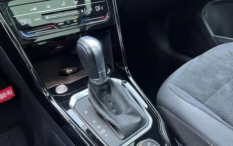 Volkswagen T-Roc I, 2022 год, 1 690 017 рублей, 16 фотография