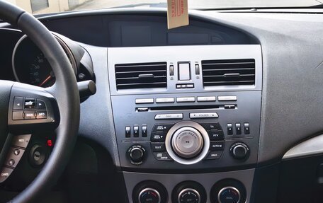 Mazda 3, 2011 год, 1 050 000 рублей, 18 фотография