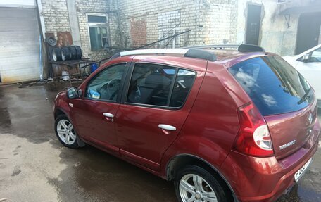 Renault Sandero I, 2011 год, 585 000 рублей, 2 фотография