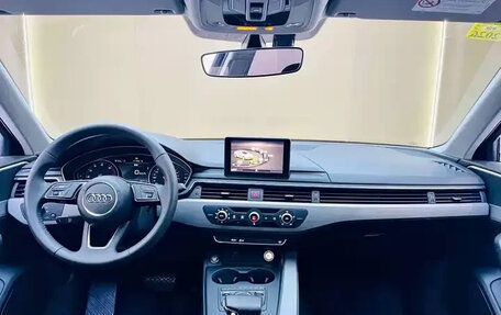 Audi A4, 2018 год, 1 520 010 рублей, 5 фотография