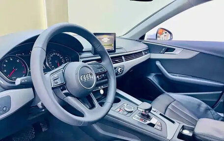 Audi A4, 2018 год, 1 520 010 рублей, 8 фотография
