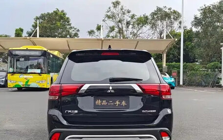 Mitsubishi Outlander III рестайлинг 3, 2022 год, 1 710 010 рублей, 5 фотография