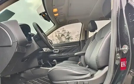 Mitsubishi Outlander III рестайлинг 3, 2022 год, 1 710 010 рублей, 9 фотография