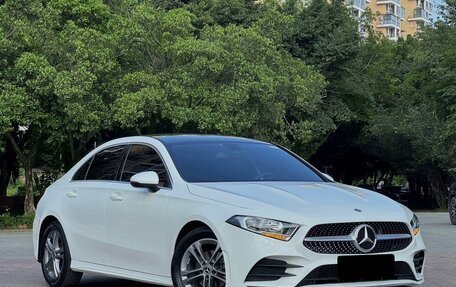 Mercedes-Benz A-Класс, 2022 год, 1 925 000 рублей, 7 фотография