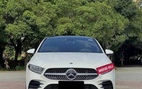 Mercedes-Benz A-Класс, 2022 год, 1 925 000 рублей, 8 фотография