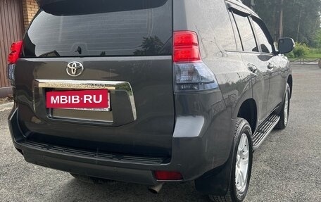 Toyota Land Cruiser Prado 150 рестайлинг 2, 2012 год, 2 800 000 рублей, 12 фотография