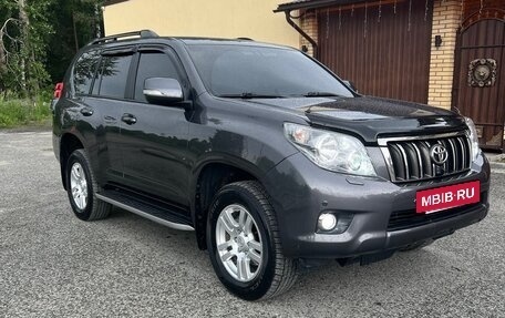 Toyota Land Cruiser Prado 150 рестайлинг 2, 2012 год, 2 800 000 рублей, 8 фотография