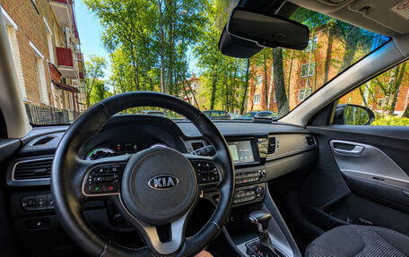 KIA Niro I, 2017 год, 1 900 000 рублей, 6 фотография