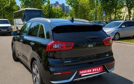 KIA Niro I, 2017 год, 1 900 000 рублей, 4 фотография