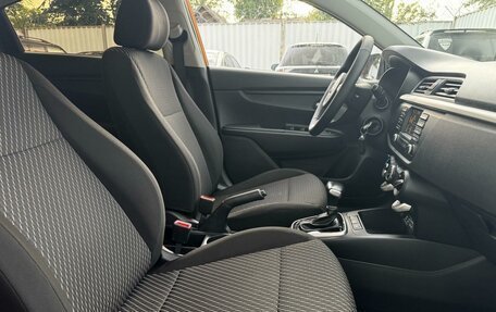 KIA Rio IV, 2018 год, 1 399 000 рублей, 10 фотография