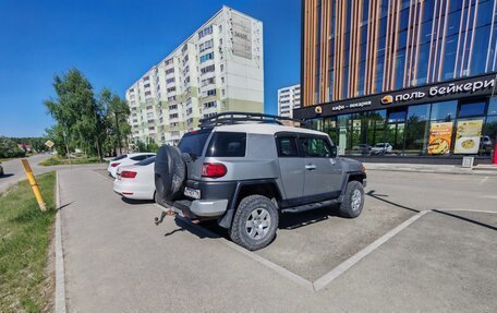 Toyota FJ Cruiser, 2010 год, 2 880 000 рублей, 9 фотография