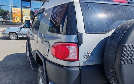 Toyota FJ Cruiser, 2010 год, 2 880 000 рублей, 7 фотография