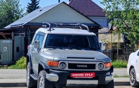 Toyota FJ Cruiser, 2010 год, 2 880 000 рублей, 11 фотография