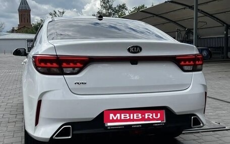KIA Rio IV, 2021 год, 1 580 000 рублей, 2 фотография