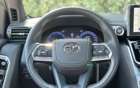 Toyota Land Cruiser, 2026 год, 14 850 000 рублей, 8 фотография