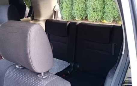 Toyota ISis I, 2010 год, 1 250 000 рублей, 8 фотография