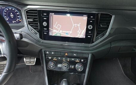 Volkswagen T-Roc I, 2021 год, 2 000 000 рублей, 12 фотография