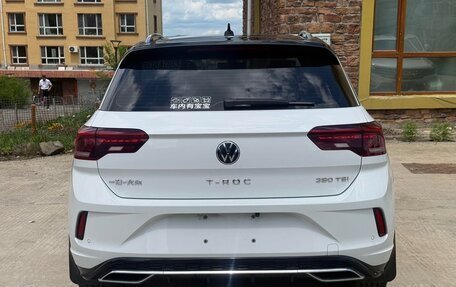 Volkswagen T-Roc I, 2022 год, 1 677 000 рублей, 6 фотография