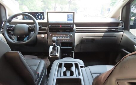 Hyundai Staria, 2025 год, 5 110 000 рублей, 4 фотография