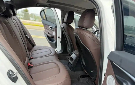 BMW 1 серия, 2023 год, 1 669 000 рублей, 10 фотография