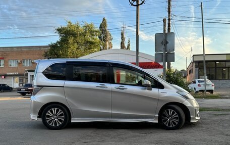 Honda Freed I, 2015 год, 1 170 000 рублей, 8 фотография