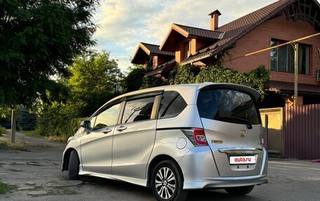 Honda Freed I, 2015 год, 1 170 000 рублей, 5 фотография