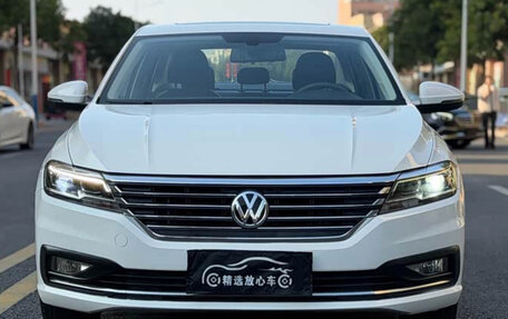 Volkswagen Lavida, 2021 год, 1 250 000 рублей, 2 фотография