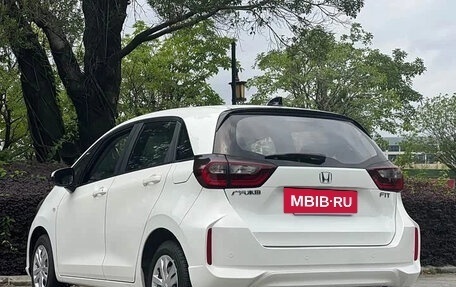 Honda Fit, 2021 год, 1 080 000 рублей, 6 фотография