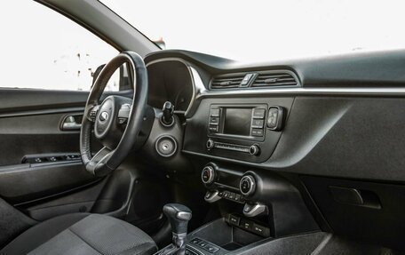 KIA Rio IV, 2021 год, 1 678 000 рублей, 30 фотография