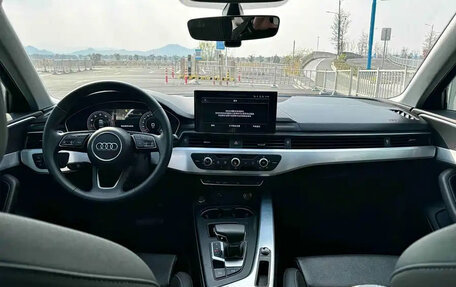 Audi A4, 2022 год, 3 371 000 рублей, 10 фотография