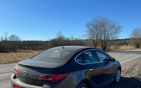 Opel Astra J, 2013 год, 950 000 рублей, 5 фотография