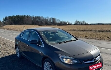 Opel Astra J, 2013 год, 950 000 рублей, 3 фотография