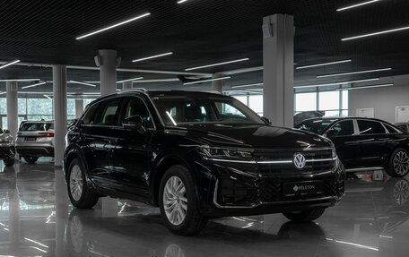 Volkswagen Touareg III, 2025 год, 8 250 000 рублей, 2 фотография