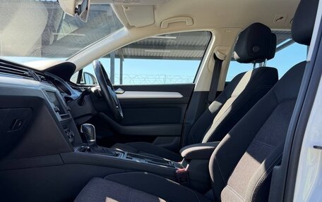 Volkswagen Passat B8 рестайлинг, 2015 год, 1 670 000 рублей, 4 фотография