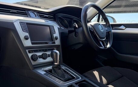 Volkswagen Passat B8 рестайлинг, 2015 год, 1 670 000 рублей, 3 фотография